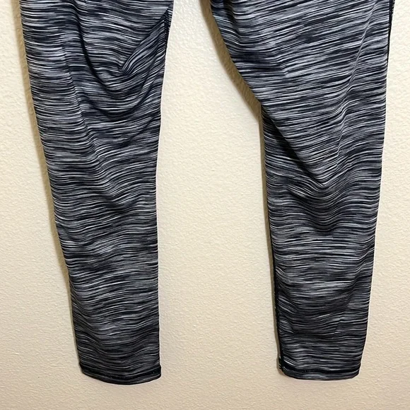 Zella Gray Athletic Leggings - Picture 6 of 8